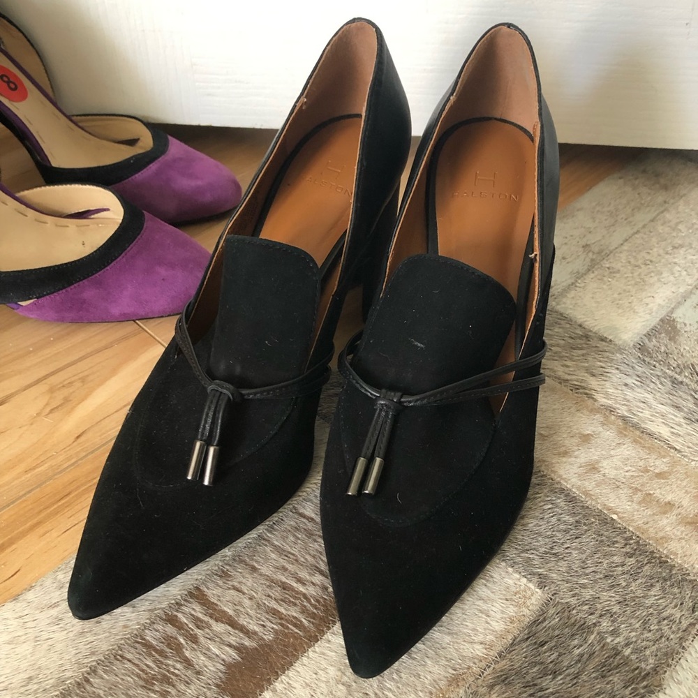 Halston heels black